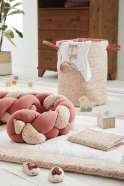 Protège Carnet De Santé – Blooming Day -Bbandco 10525 Protege carnet de sante Blooming Day Protege carnet de sante par BBCo