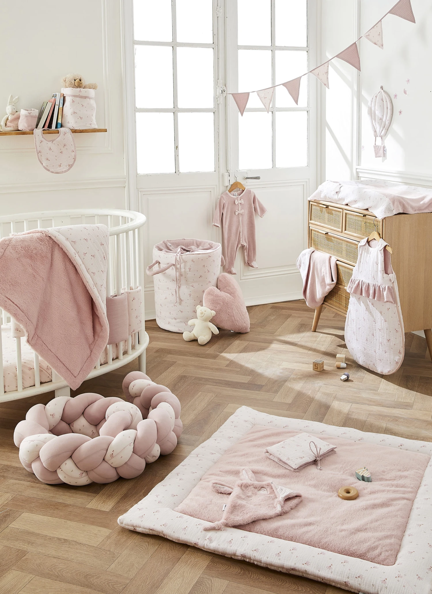 Protège-carnet De Santé – Lovely Blossom 4 Protège-carnet De Santé – Lovely Blossom – Image 4